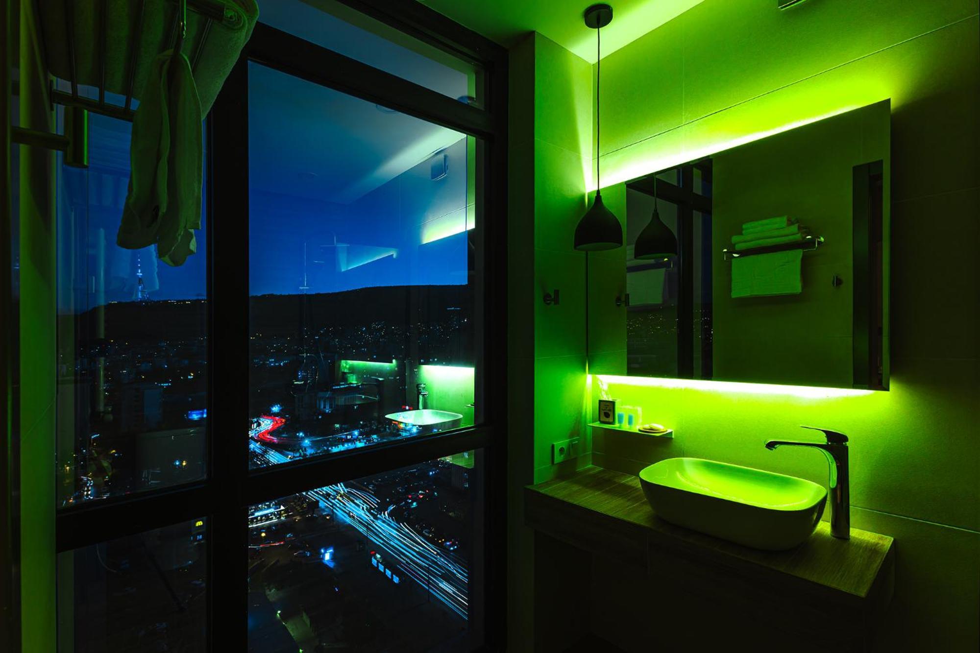 Hotel Sky Station Tbilisi Exterior foto
