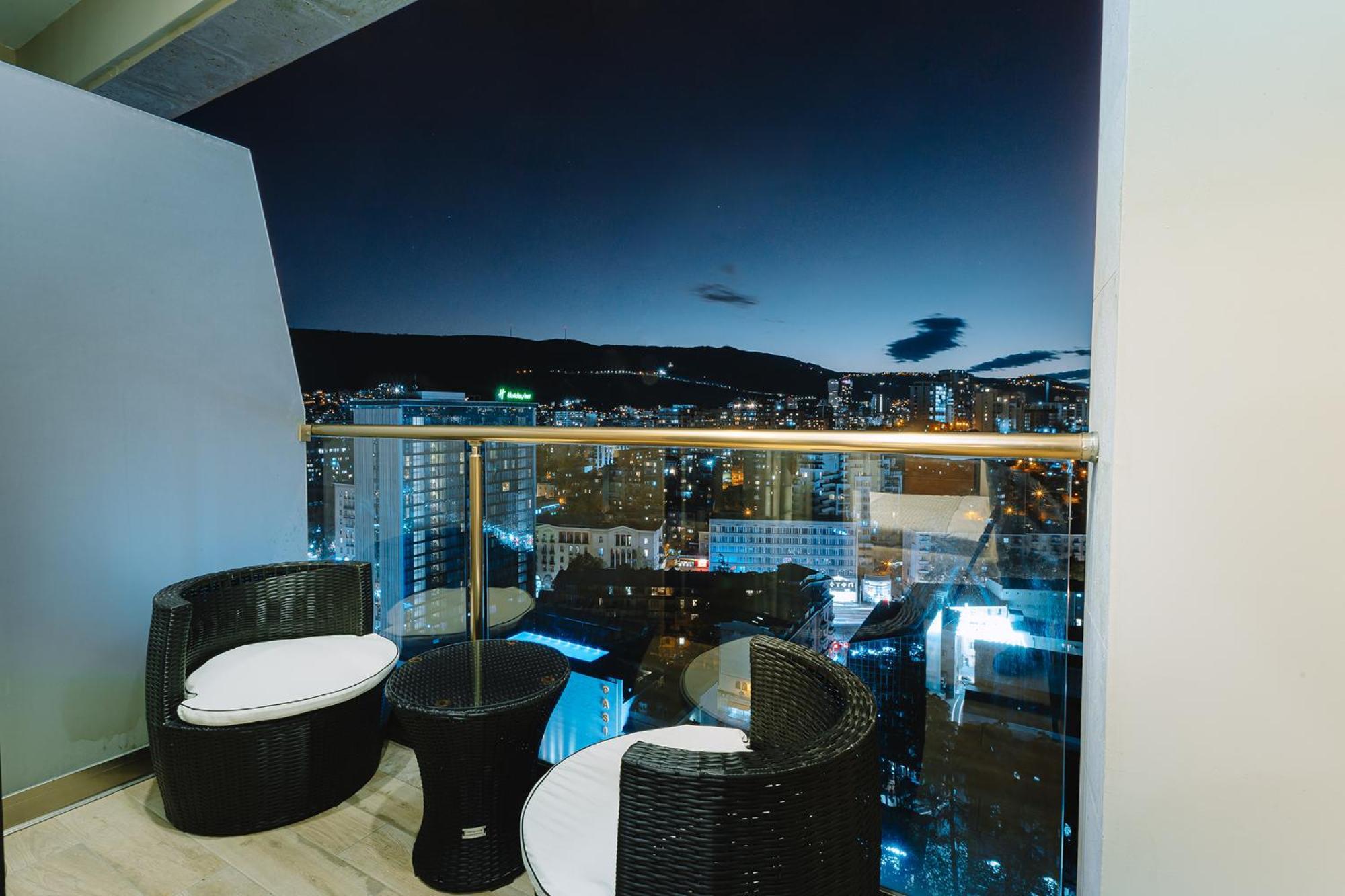 Hotel Sky Station Tbilisi Exterior foto